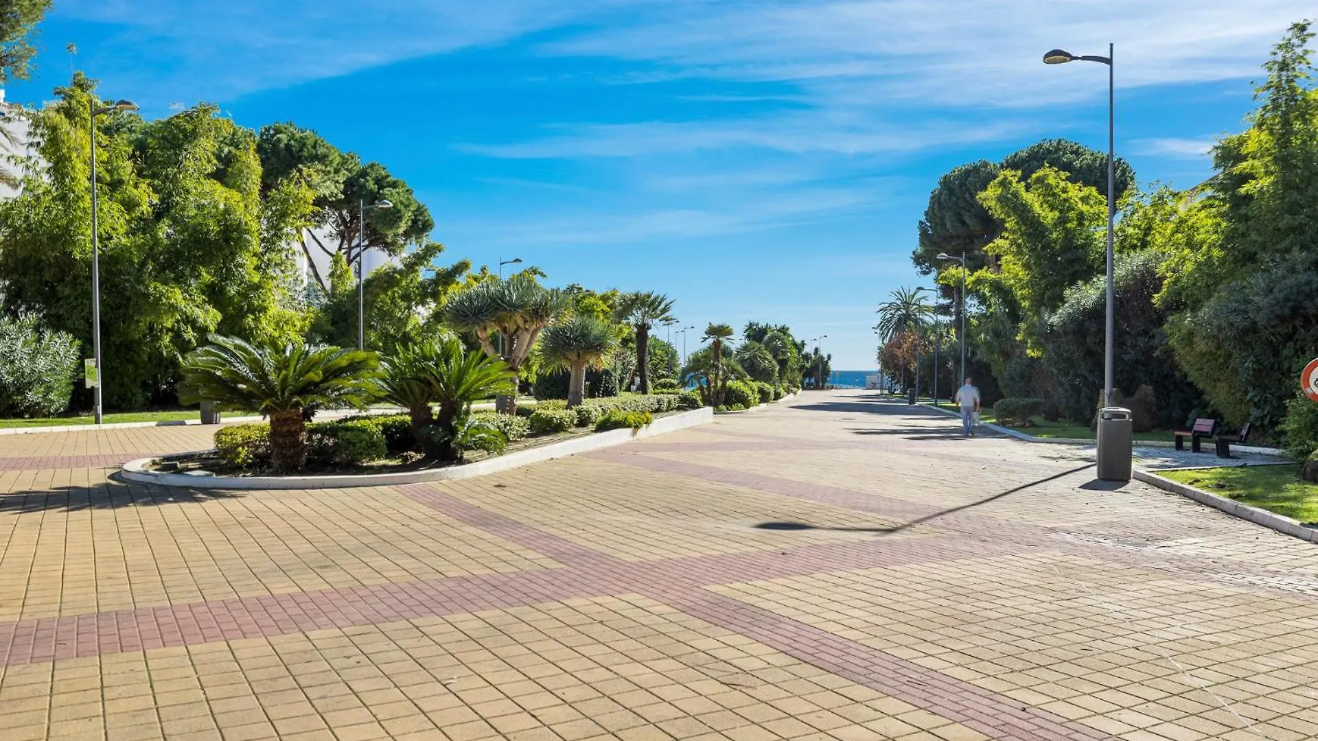 2 Bedroom Apartment In Medina Garden - Puerto Banus Marbella