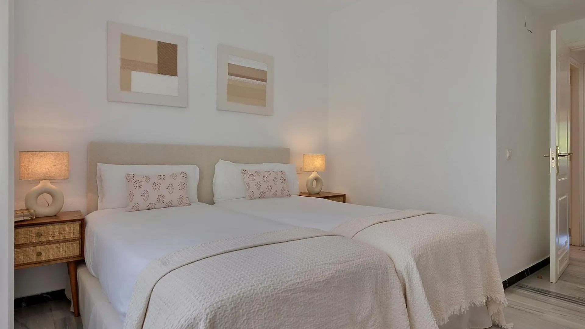 2 Bedroom Apartment In Medina Garden - Puerto Banus Marbella 0*,