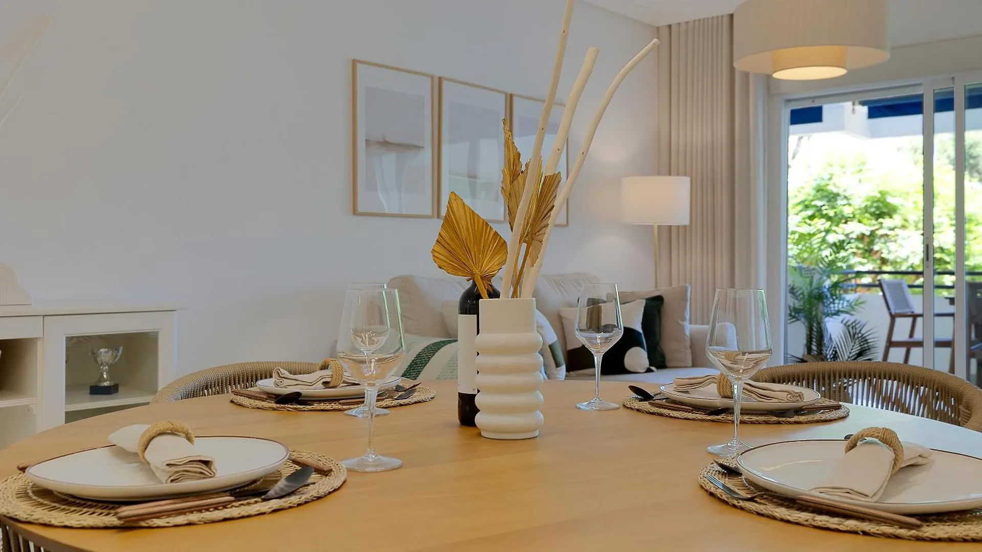 2 Bedroom Apartment In Medina Garden - Puerto Banus Marbella Spain