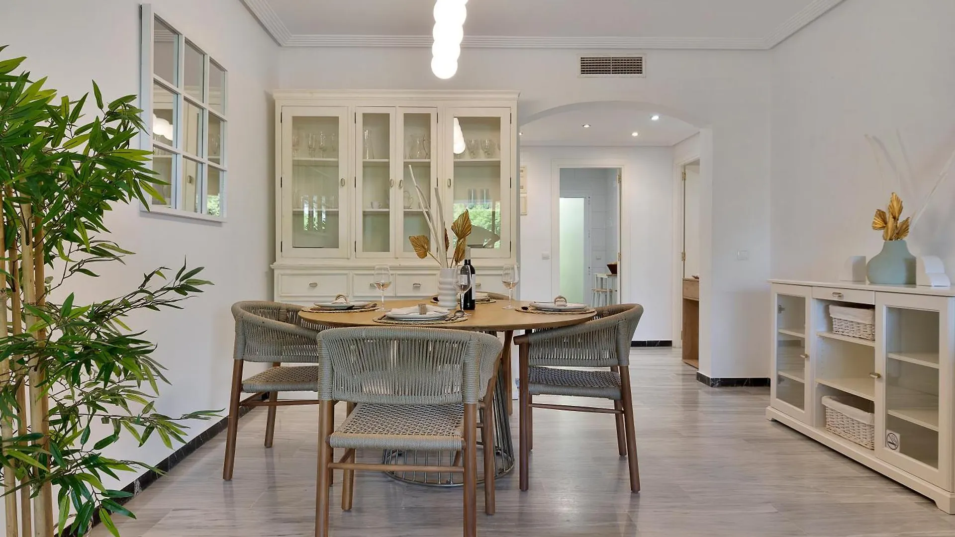 2 Bedroom Apartment In Medina Garden - Puerto Banus Marbella