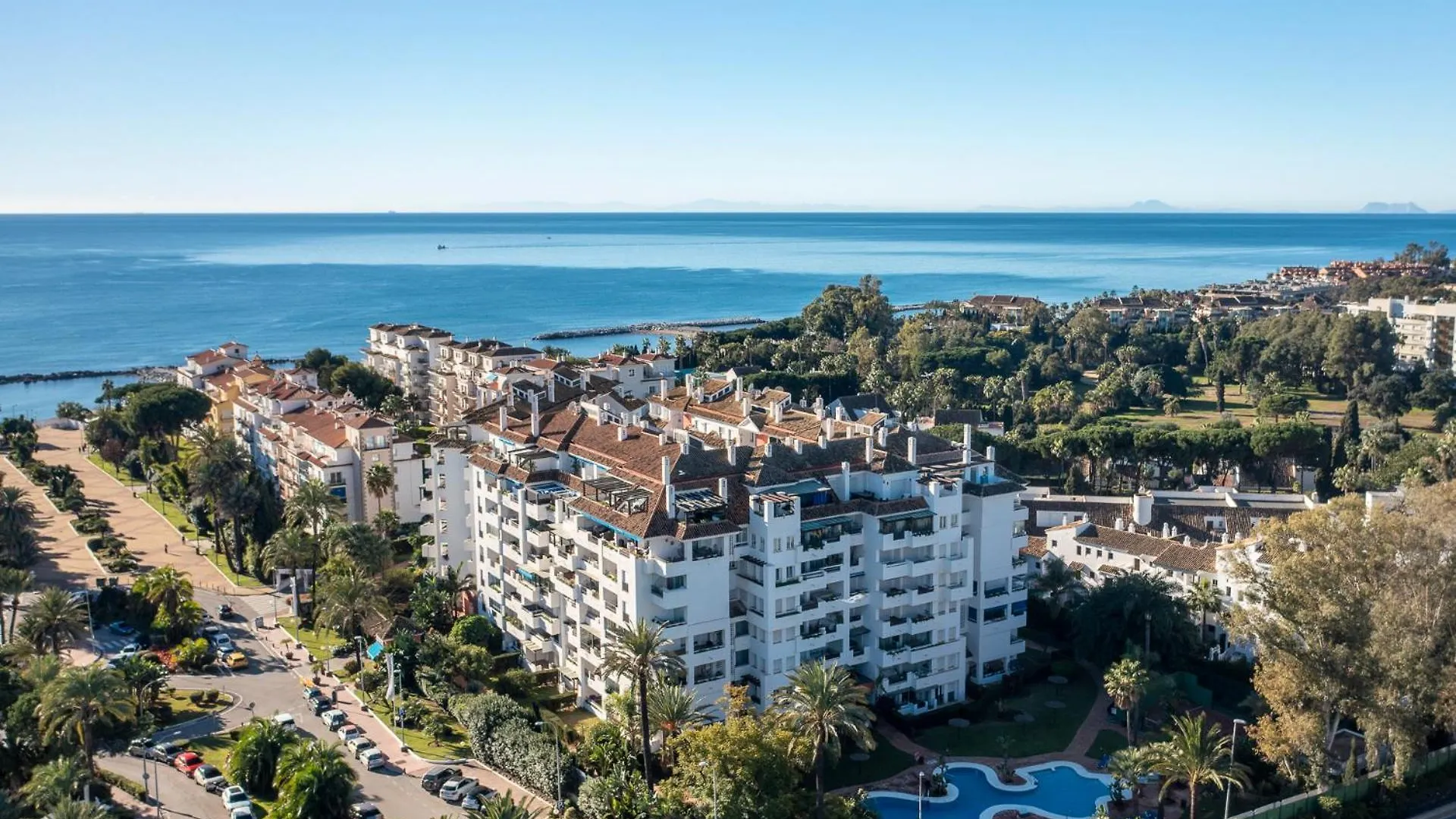 2 Bedroom Apartment In Medina Garden - Puerto Banus Marbella