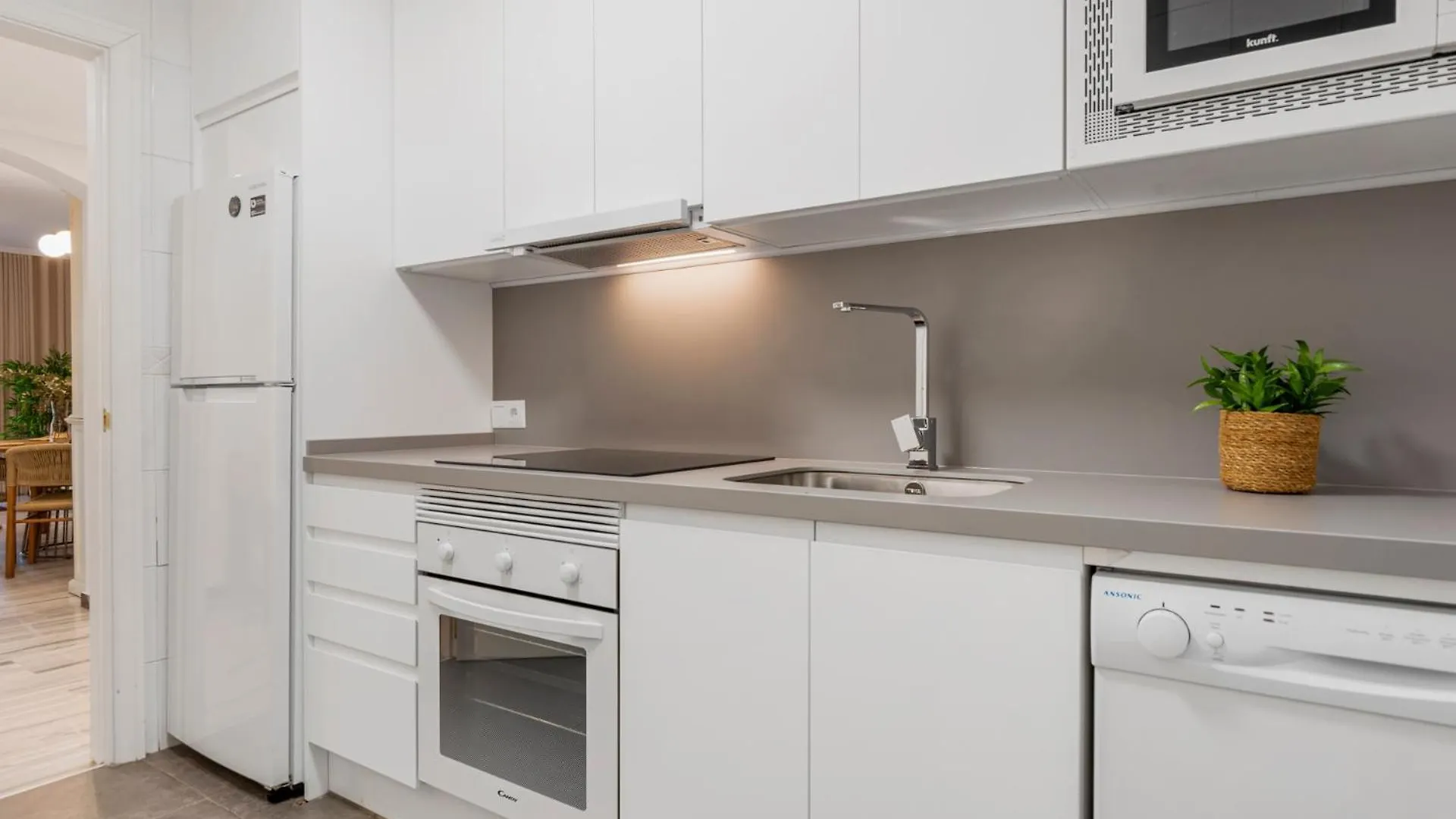 2 Bedroom Apartment In Medina Garden - Puerto Banus Marbella