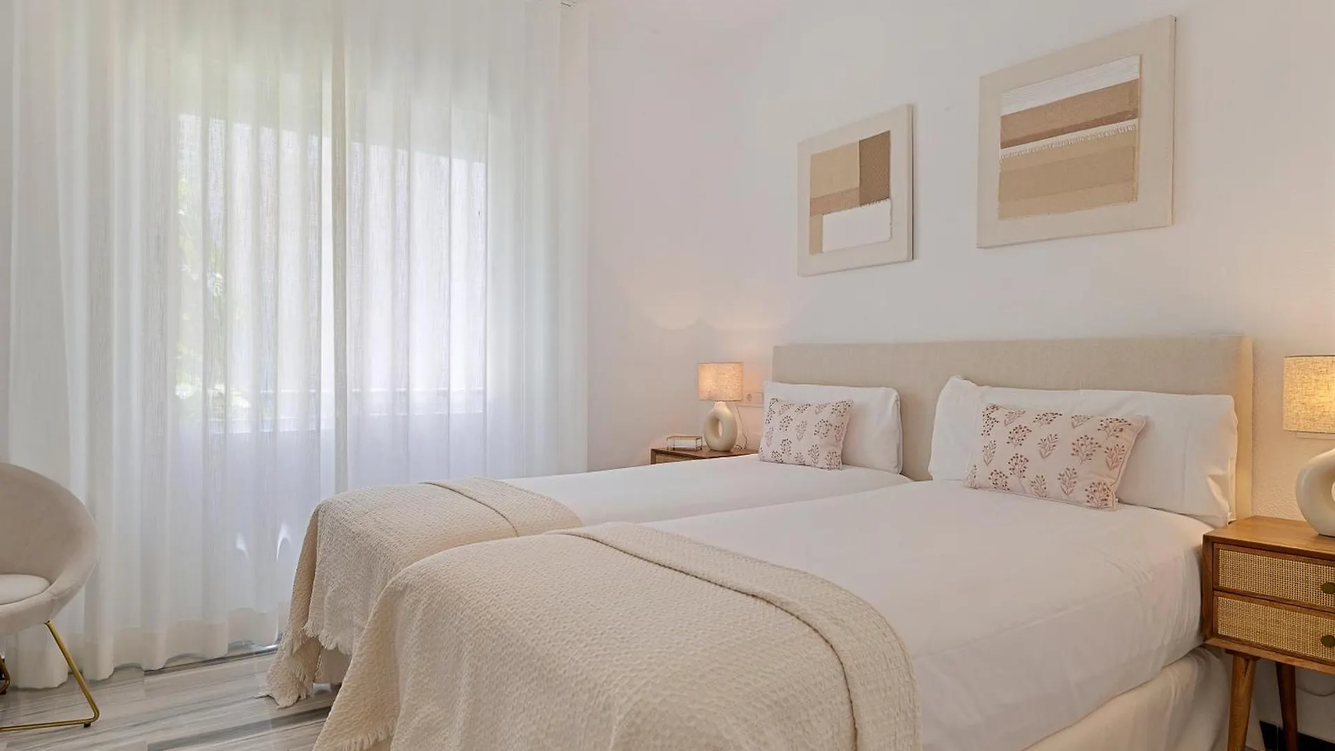 2 Bedroom Apartment In Medina Garden - Puerto Banus Marbella Spain